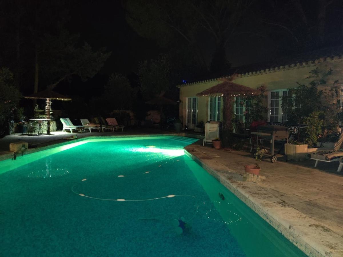 Gites Climatises Piscine Chauffee La Balancelle Saint-Rémy-de-Provence Exterior foto